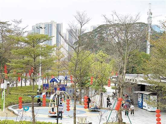 公园成为市民休闲玩乐好去处。